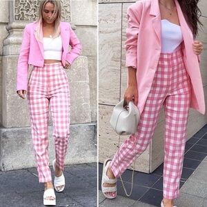 Zara Pink Gingham Cropped Pants Size Medium